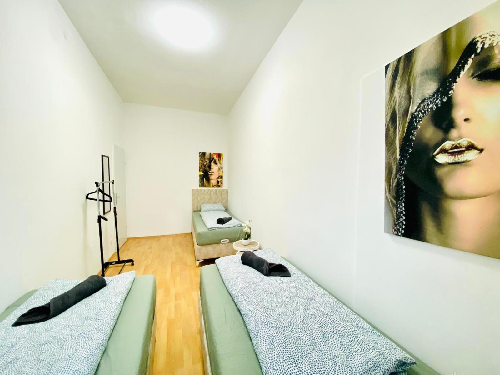 וינה Bright 5Br Shared Apartment W Great Transport Link מראה חיצוני תמונה