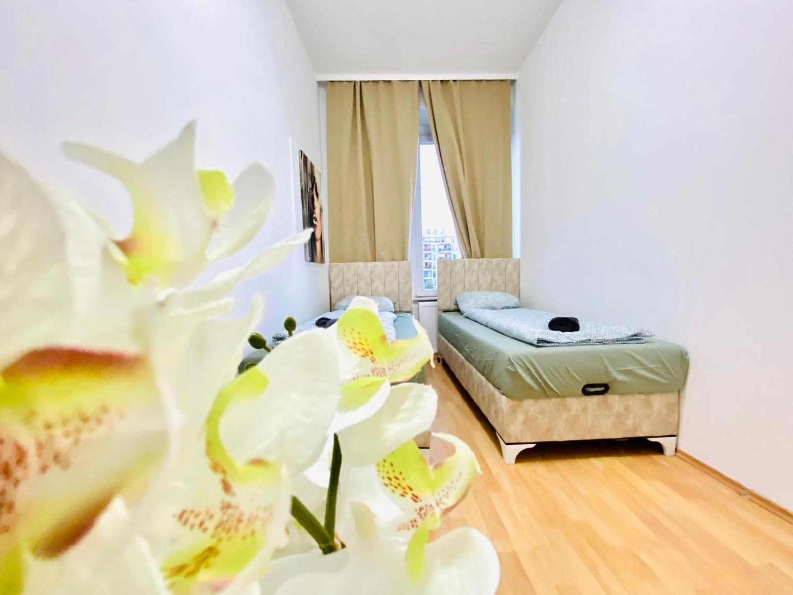 וינה Bright 5Br Shared Apartment W Great Transport Link מראה חיצוני תמונה
