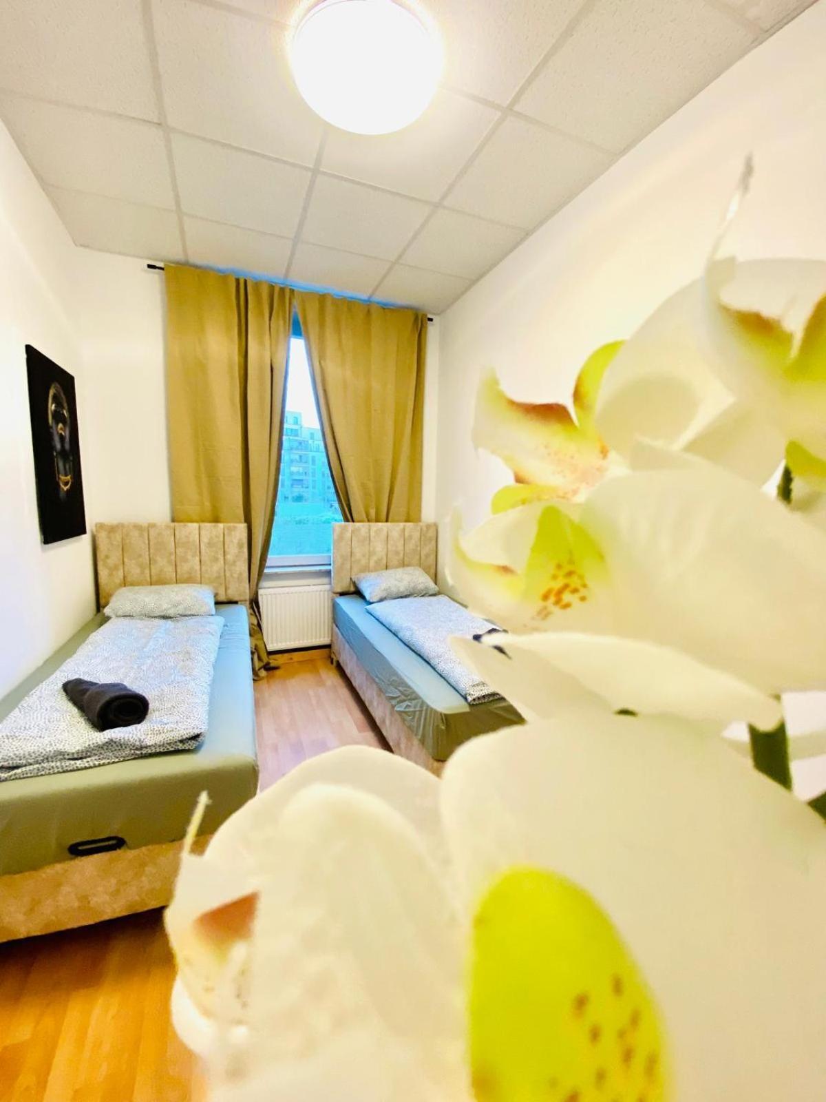וינה Bright 5Br Shared Apartment W Great Transport Link מראה חיצוני תמונה