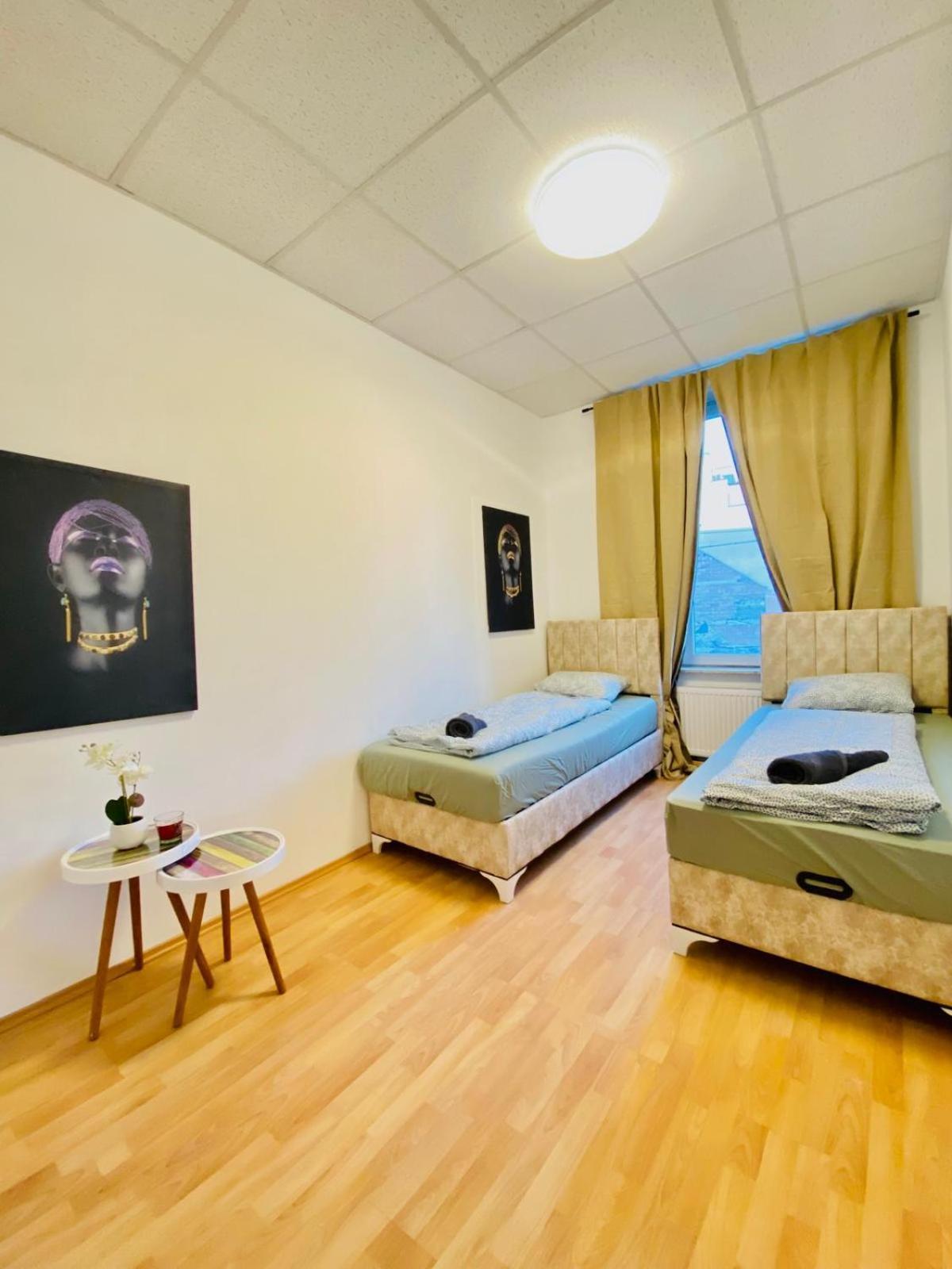 וינה Bright 5Br Shared Apartment W Great Transport Link מראה חיצוני תמונה