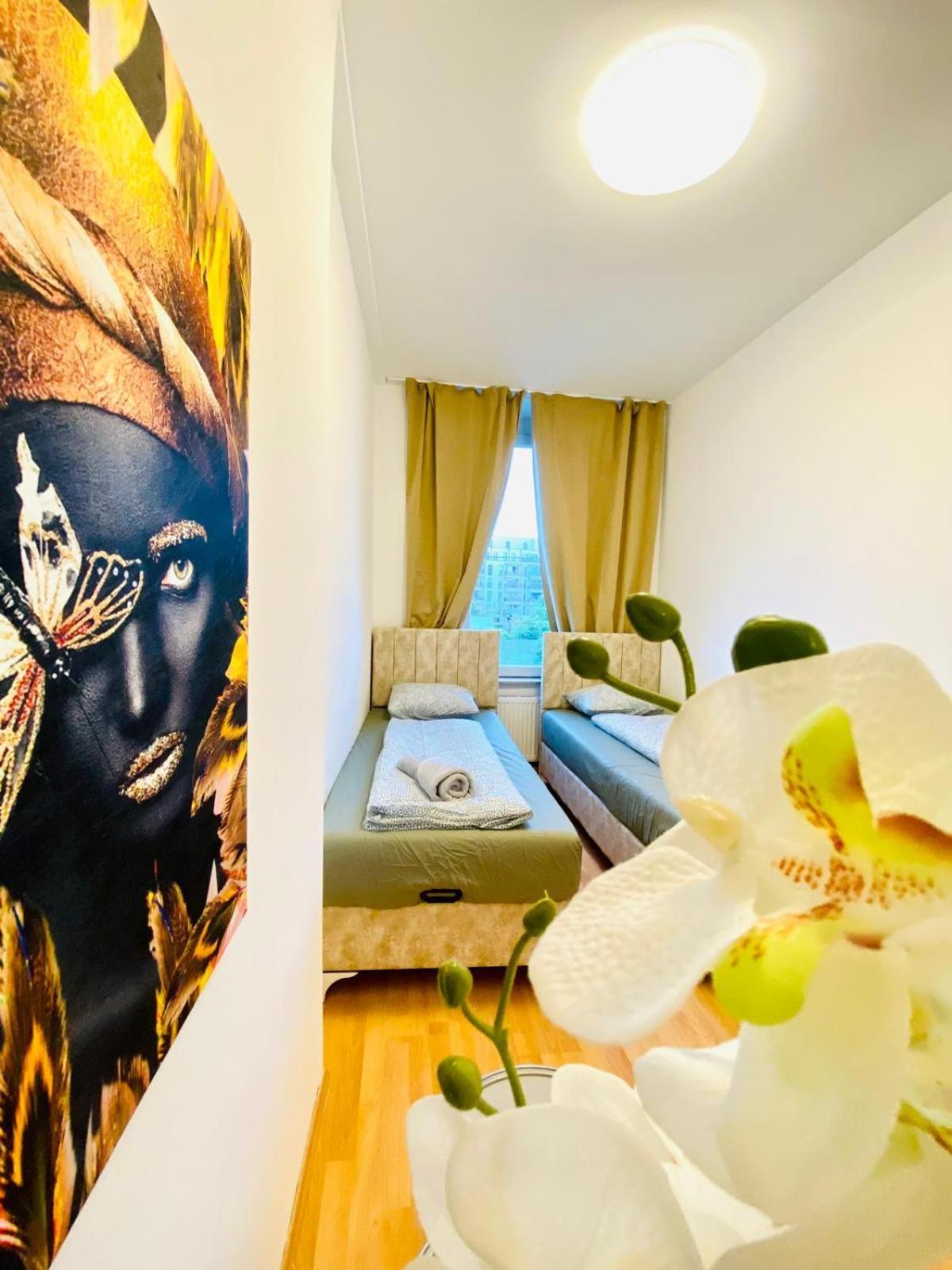 וינה Bright 5Br Shared Apartment W Great Transport Link מראה חיצוני תמונה