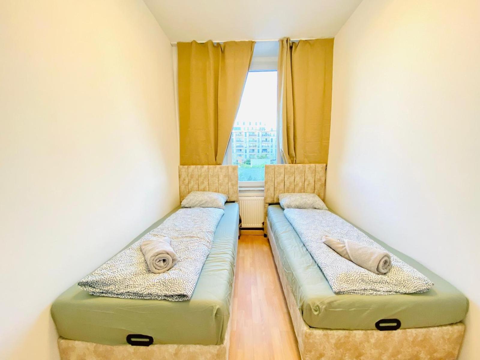 וינה Bright 5Br Shared Apartment W Great Transport Link מראה חיצוני תמונה