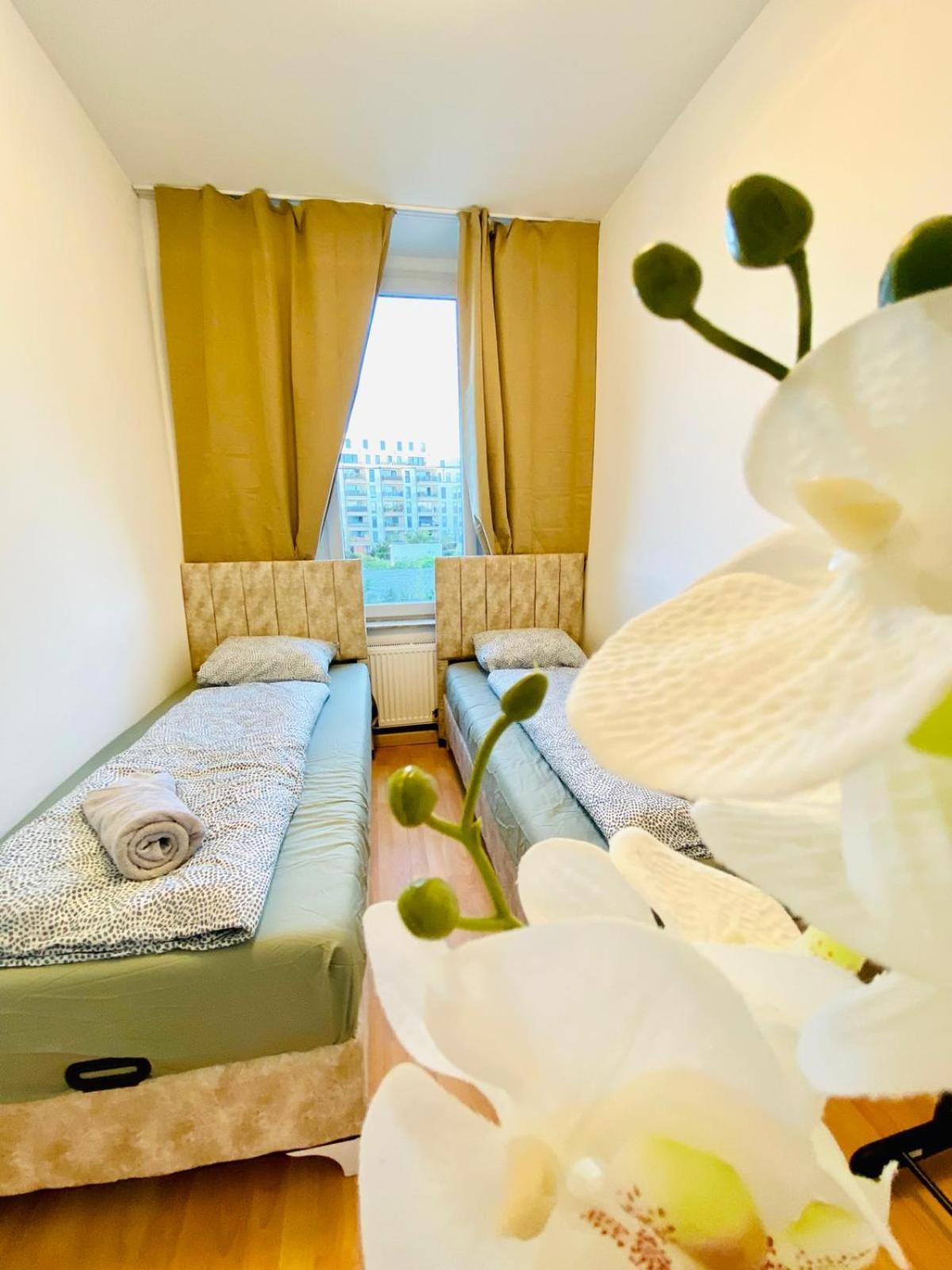 וינה Bright 5Br Shared Apartment W Great Transport Link מראה חיצוני תמונה